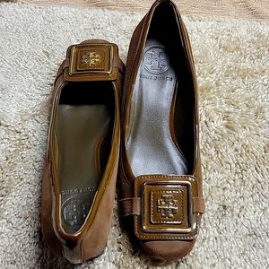 Tory Burch Brown Loafers with 1 inch heel. Good for casual or formal.